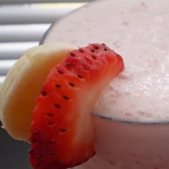 Strawberry Banana Smoothie 10ml 12mg Nic E-Liquid 50/50